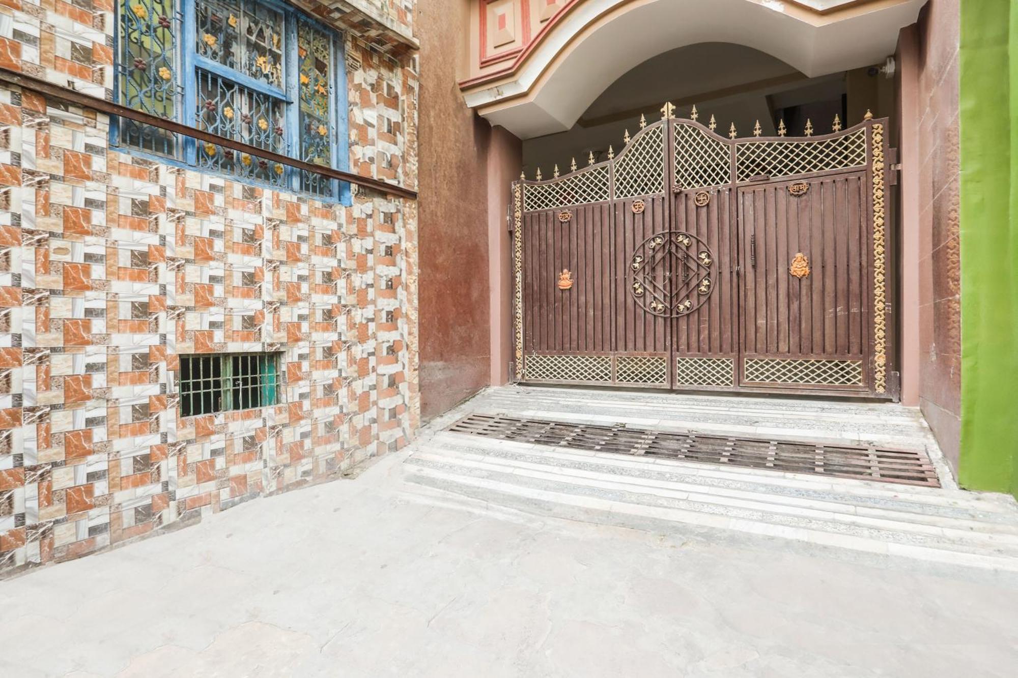 Hotel Super Collection O Jagannath Mandir Road Formerly Paradise Residency