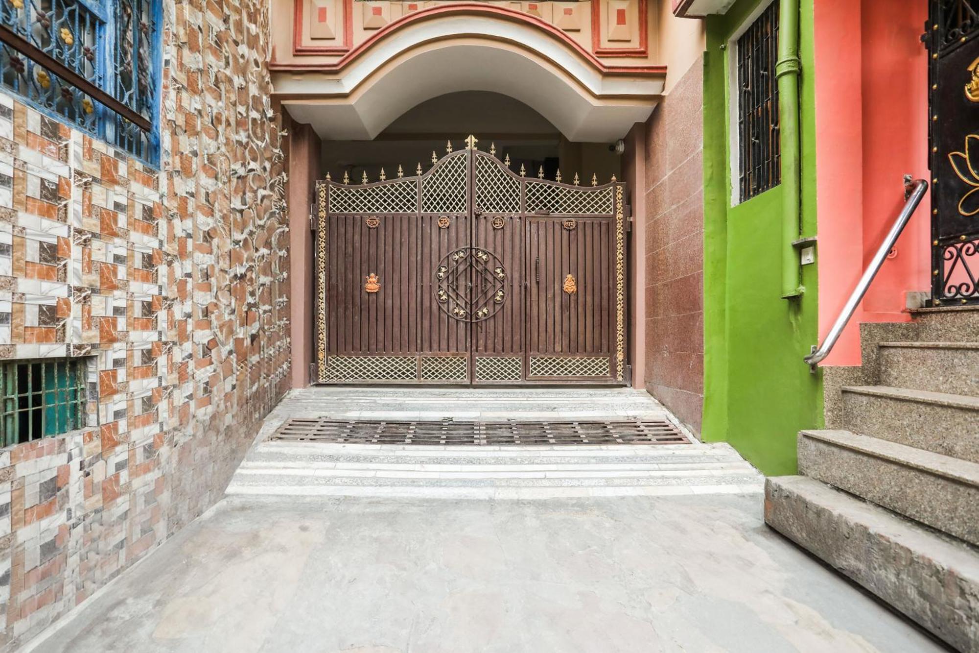 Hotel Super Collection O Jagannath Mandir Road Formerly Paradise Residency